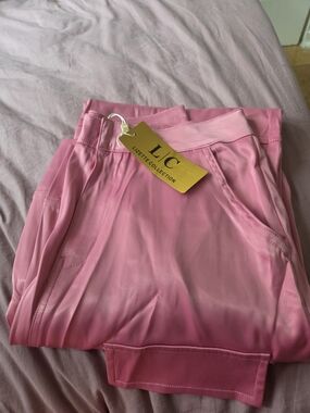 NWT LIC Lizette Collection Pink Satin Cargo Pants Wide Leg Y2K Streetwear - Size